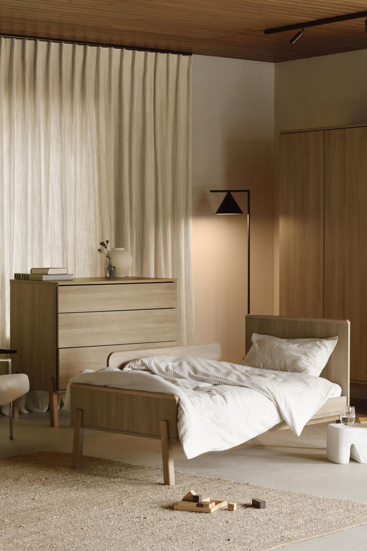 Lit Ashi 70 x 140 cm – Lit bébé en bois massif