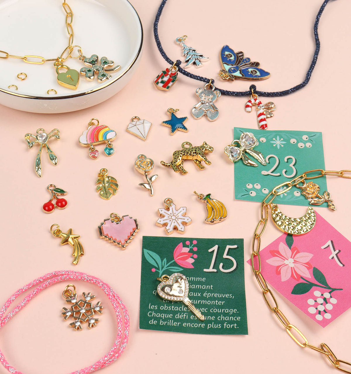 Mon calendrier de l’Avent bijoux – 5 bracelets à créer