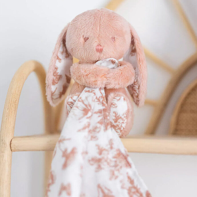 Augustin le Lapin – Doudou Toile de Jouy  | Tartine et Chocolat