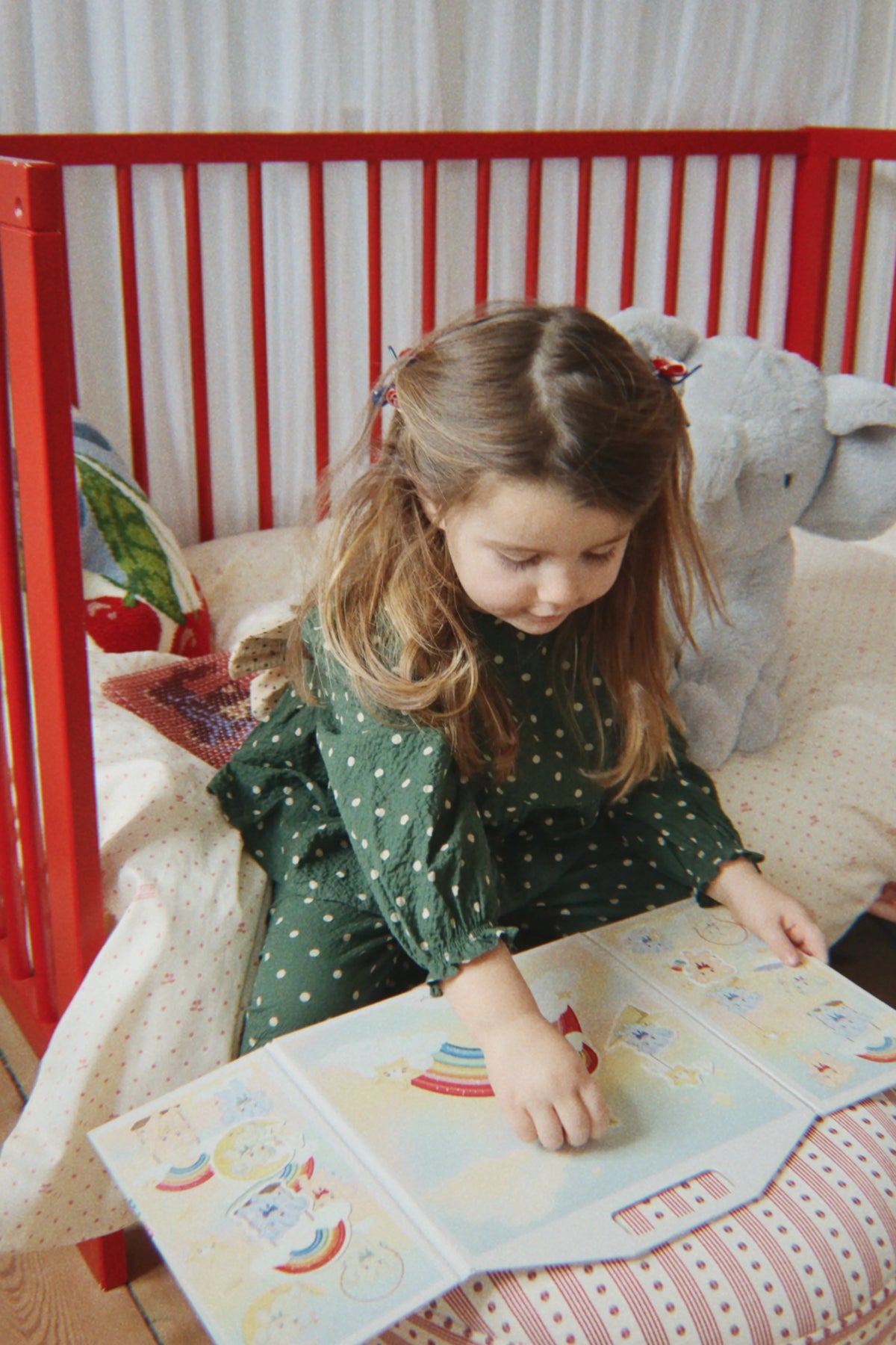 MY STICKER WORLD – Livre de stickers réutilisables | Konges Sløjd