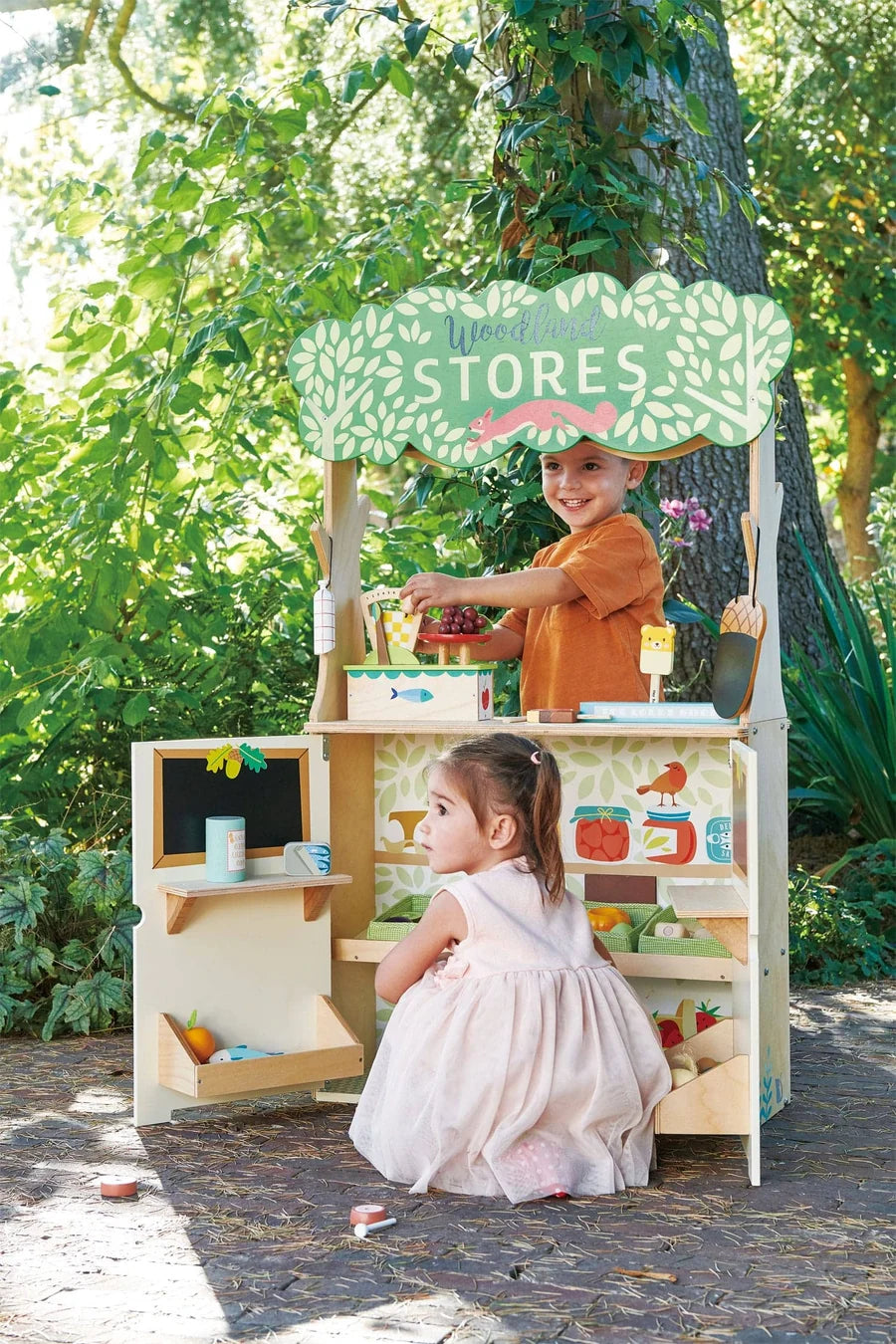 Boutique et théâtre de marionnettes en bois Woodland - tender Leaf - EXCLU WEB