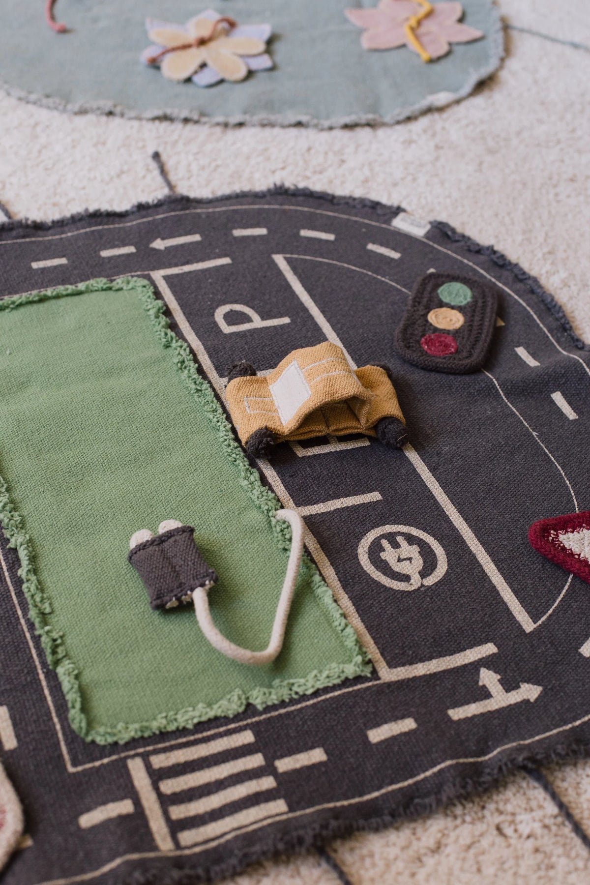 Mini Mondes – Tapis de Jeu Éco-City en Textile Recyclé | Green Toy