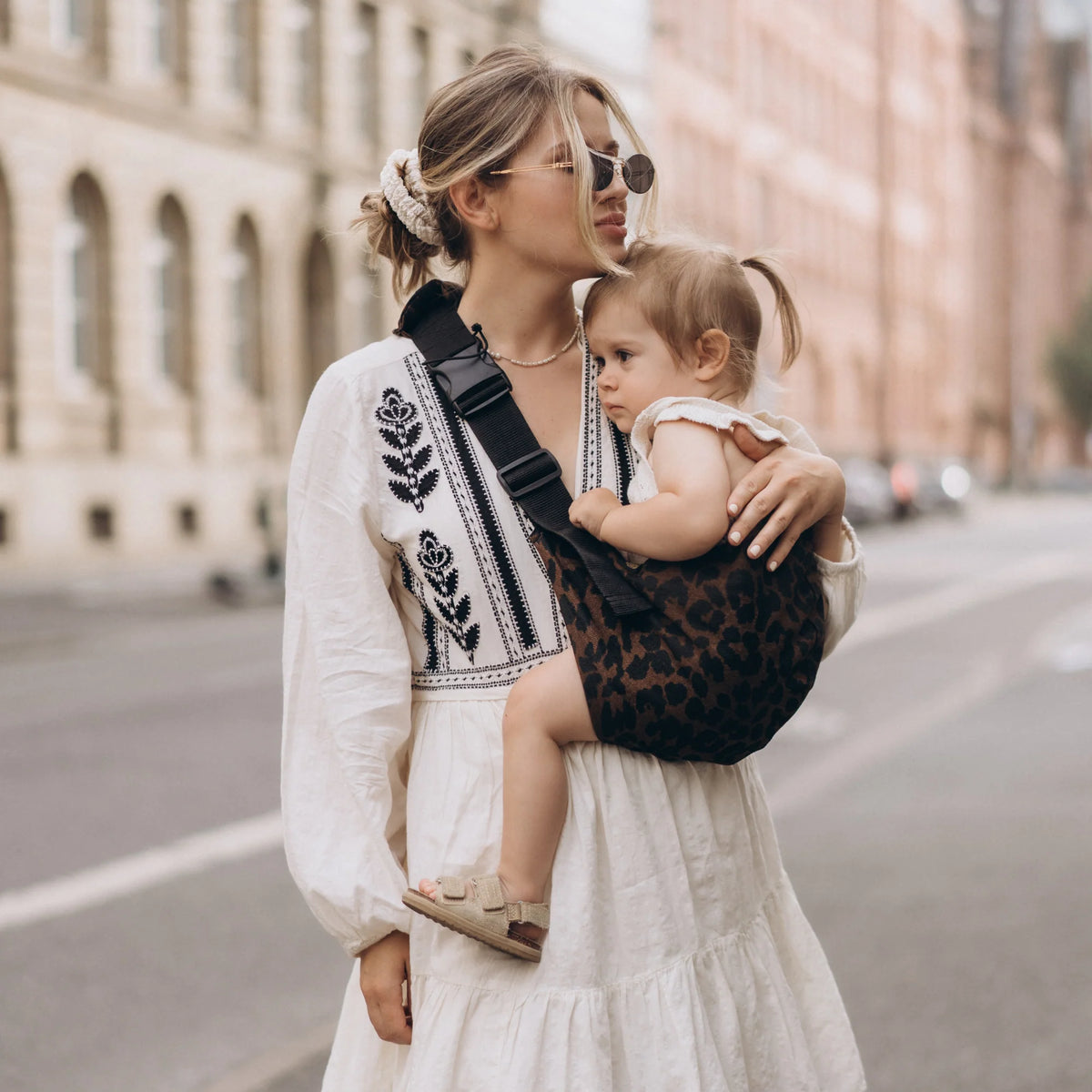 Porte-bébé imprimé Wildride – Ergonomique & Léger