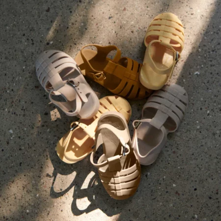 sandales de plage enfants en plusieurs coloris