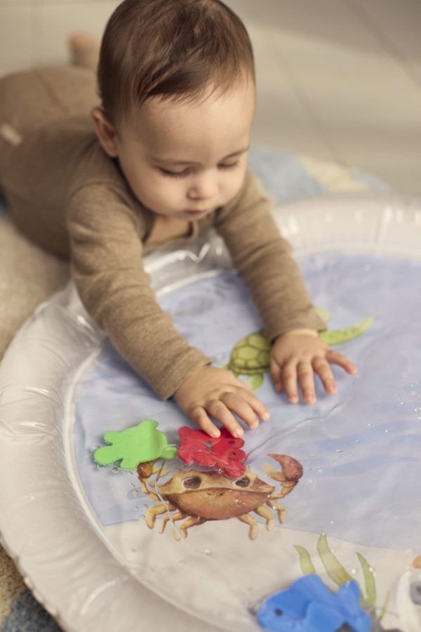 Tapis sensoriel à eau Filibabba
