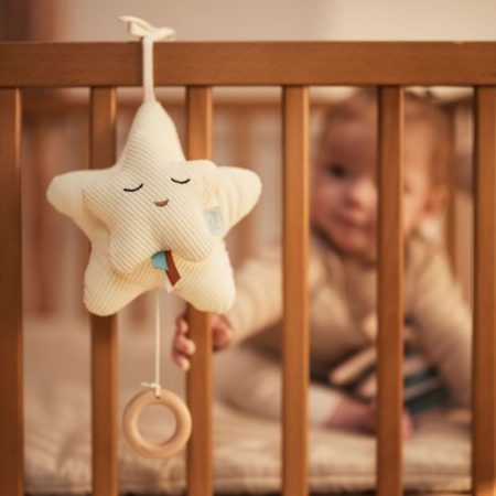 Peluche musicale star ivory Jollein